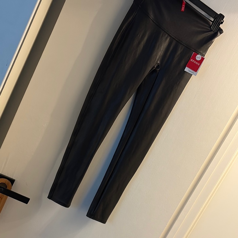 SPANX faux leather leggings New with tag petite medium never worn